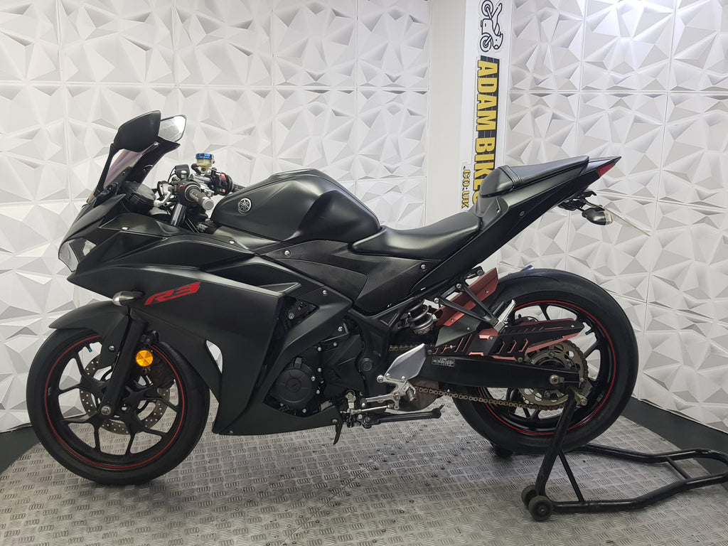 2017  YAMAHA YZF R3