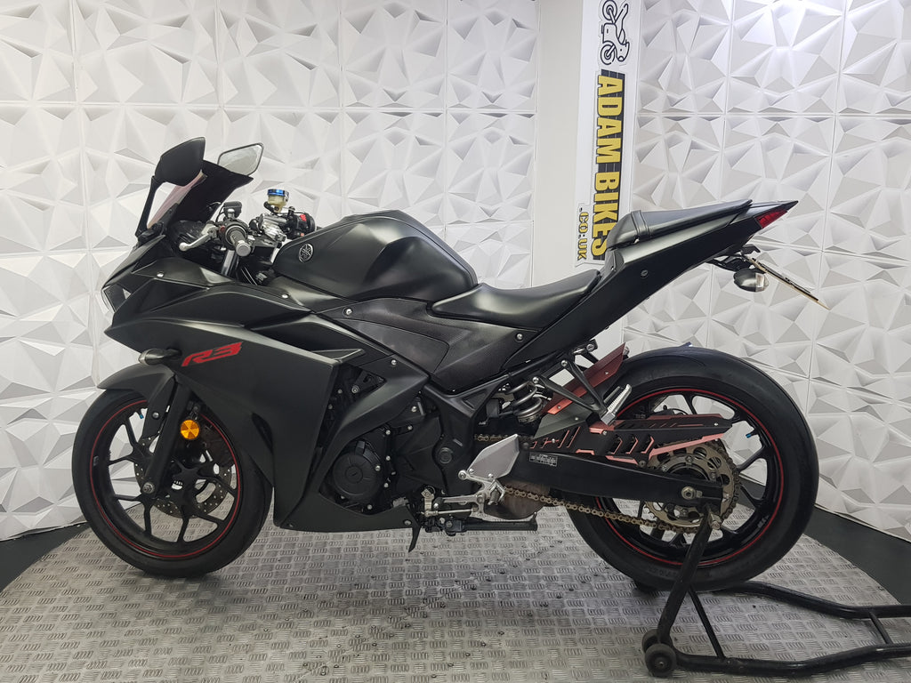 2017  YAMAHA YZF R3