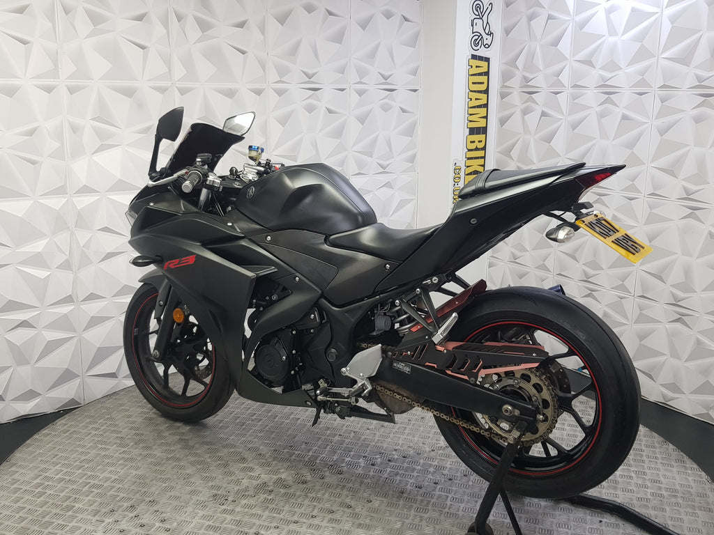 2017  YAMAHA YZF R3