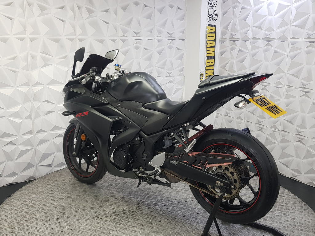 2017  YAMAHA YZF R3