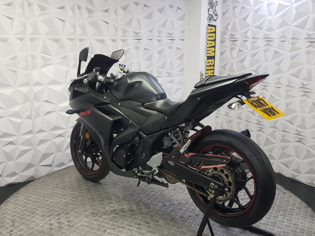 2017  YAMAHA YZF R3