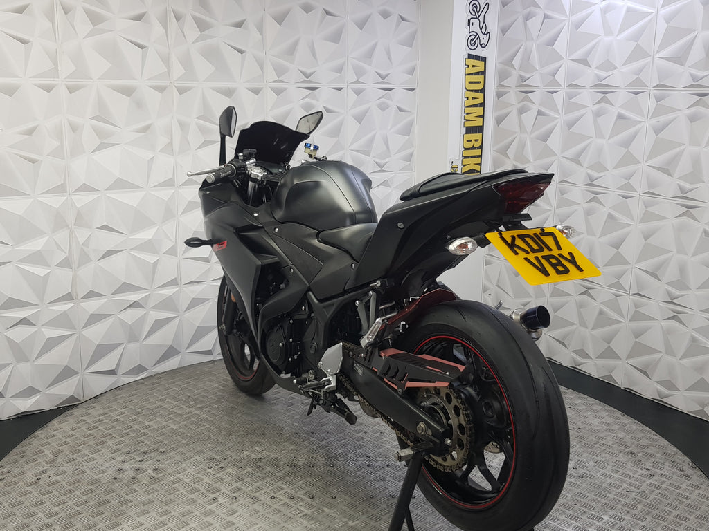 2017  YAMAHA YZF R3