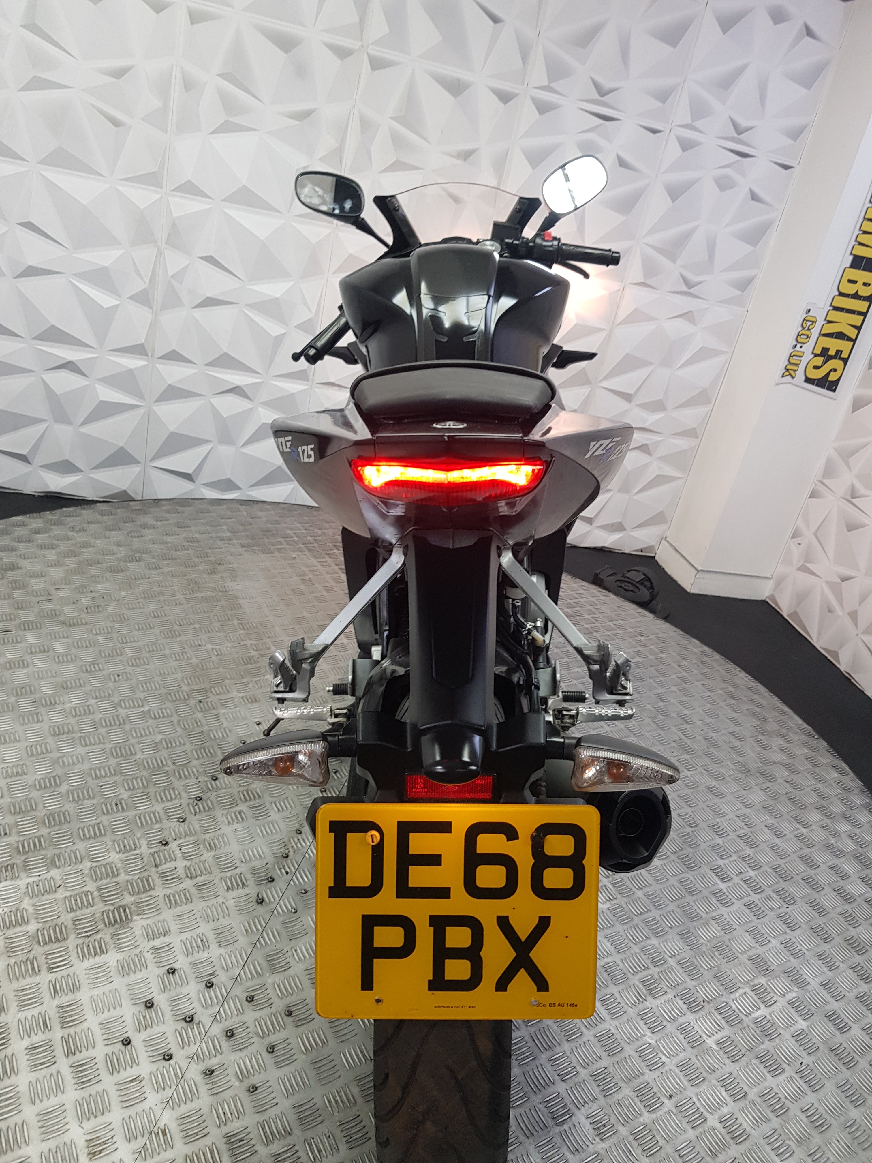 2018 YAMAHA YZF-R 125