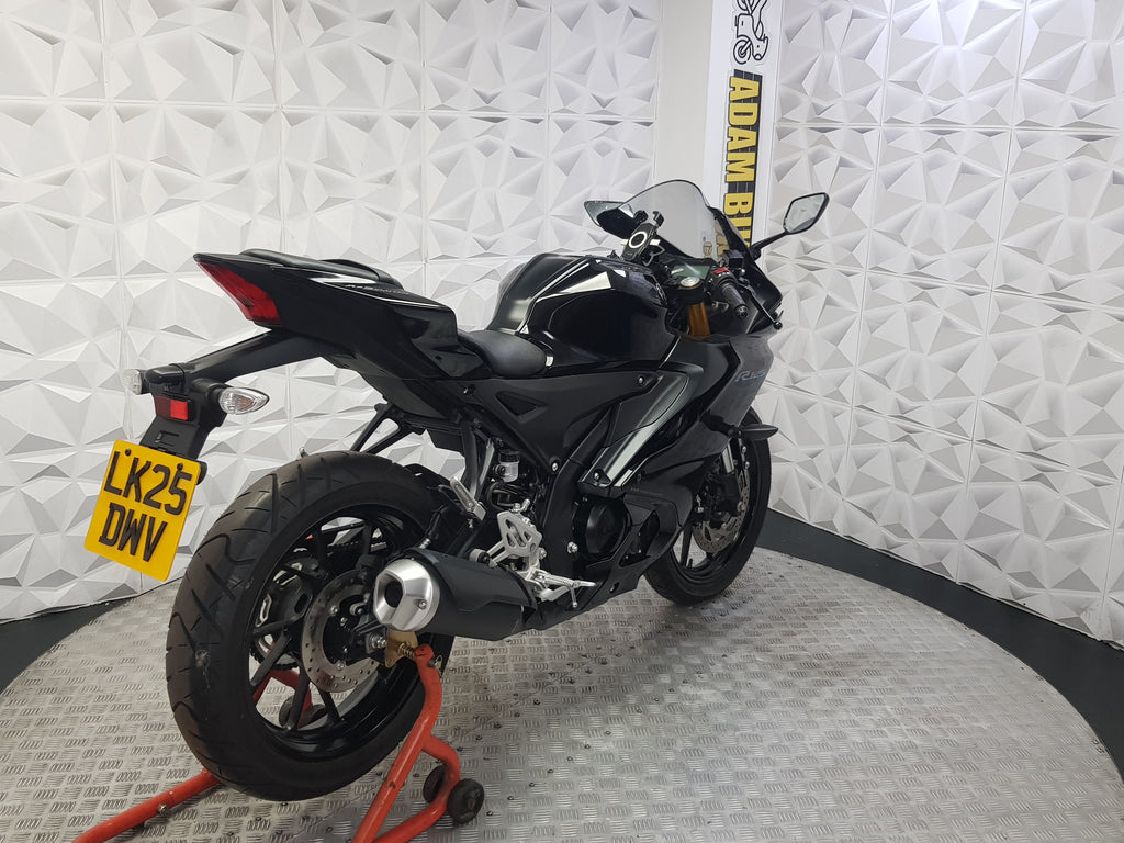 2025 YAMAHA YZF-R 125 ABS