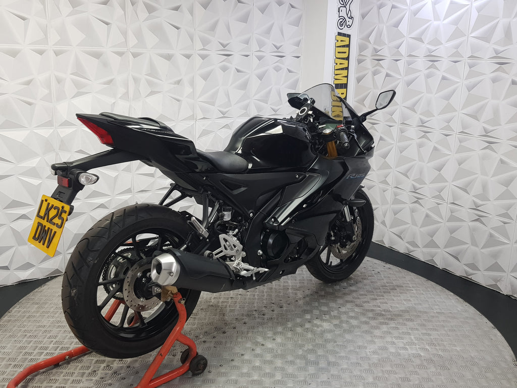 2025 YAMAHA YZF-R 125 ABS
