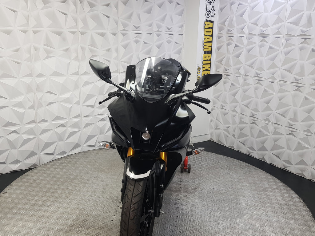2025 YAMAHA YZF-R 125 ABS