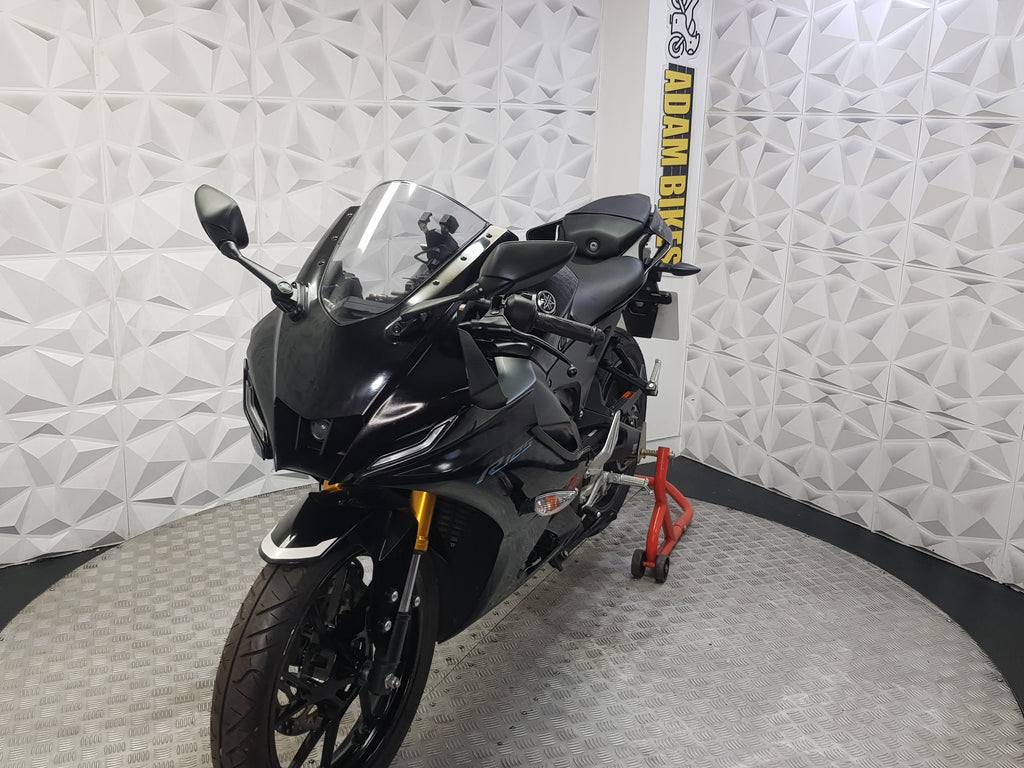 2025 YAMAHA YZF-R 125 ABS