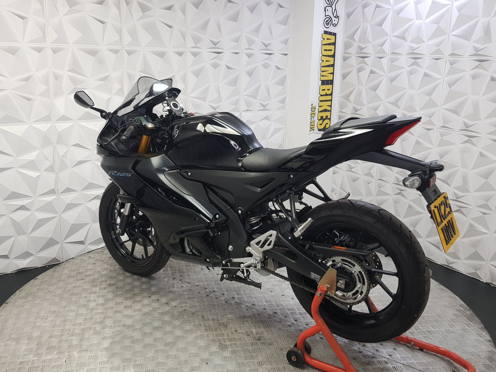 2025 YAMAHA YZF-R 125 ABS
