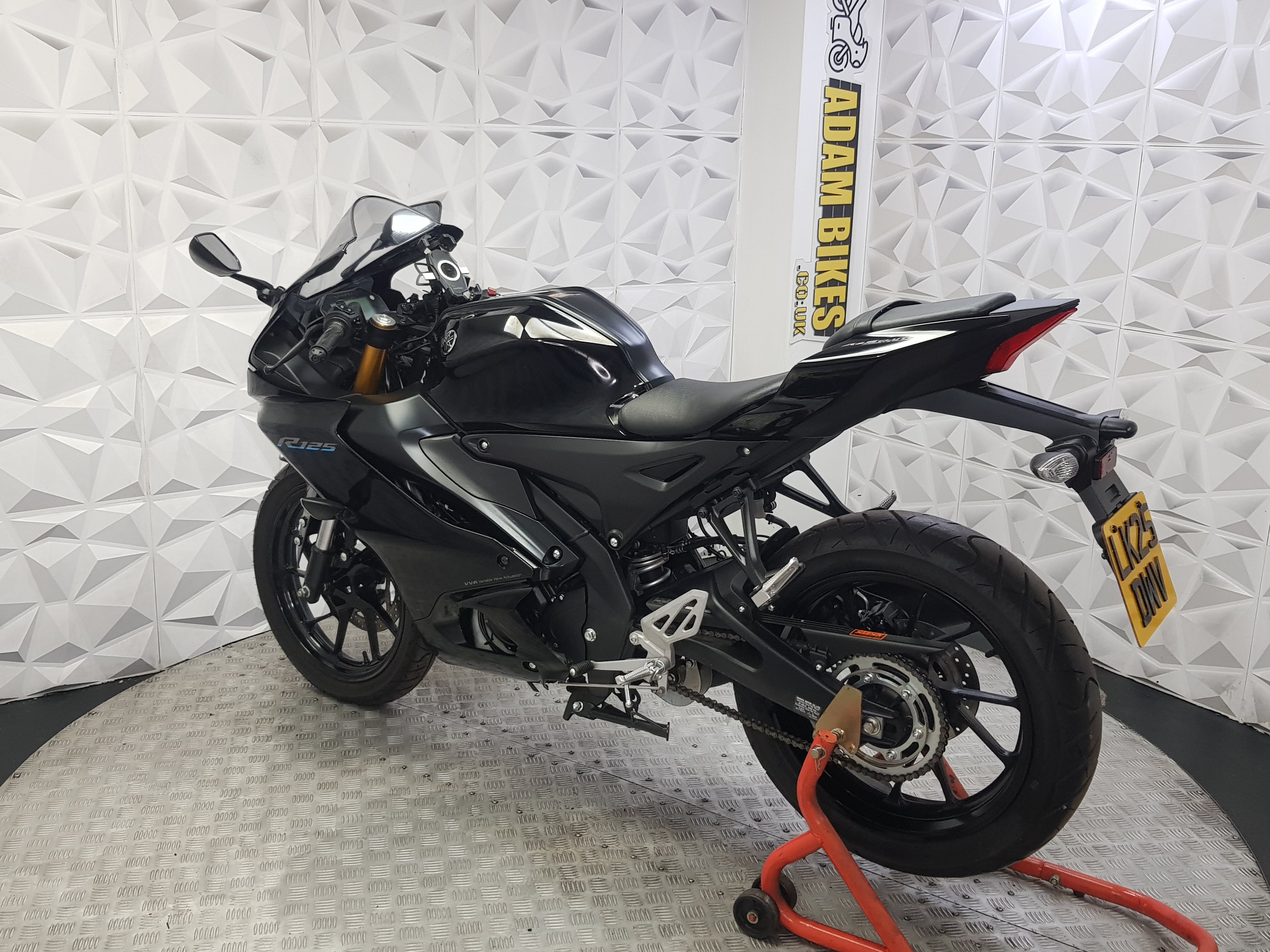 2025 YAMAHA YZF-R 125 ABS