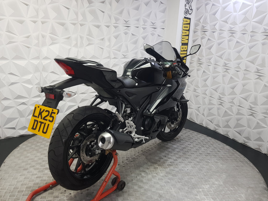2025 YAMAHA YZF R125 ABS