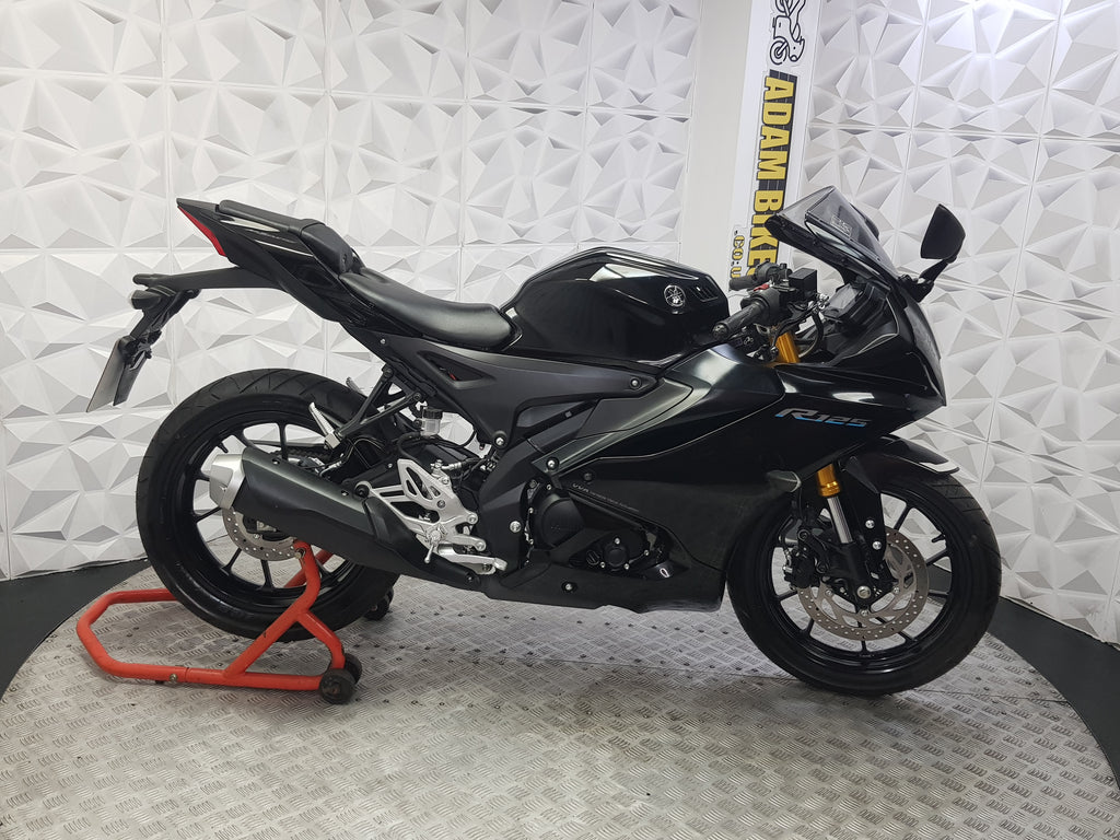2025 YAMAHA YZF R125 ABS