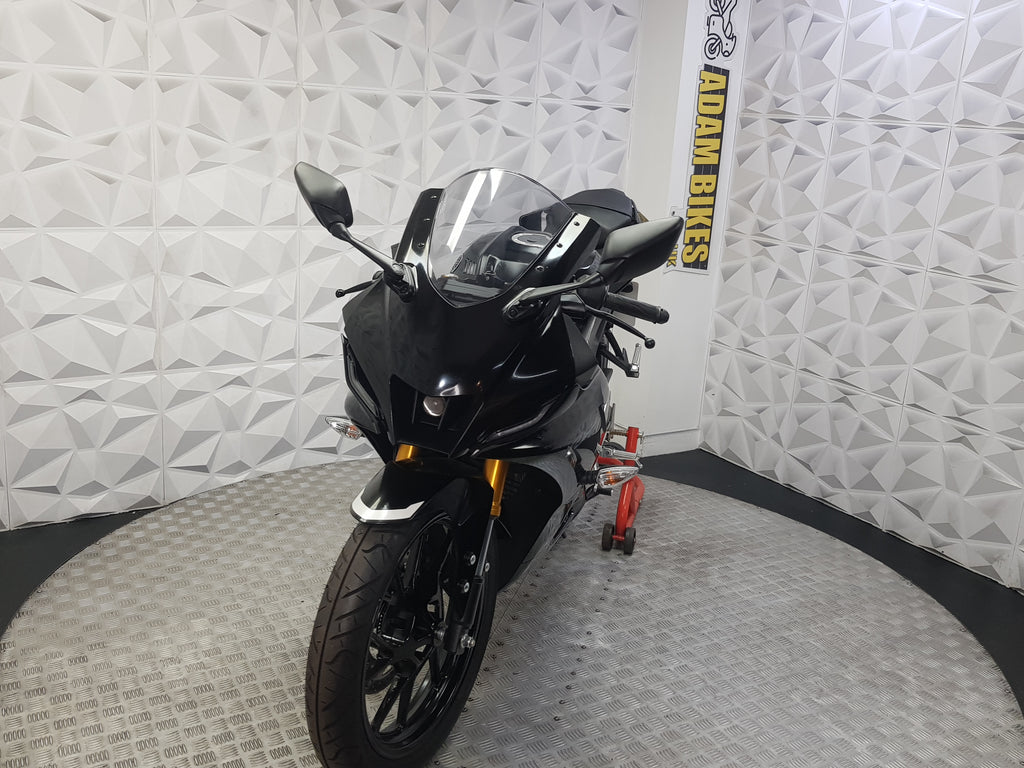 2025 YAMAHA YZF R125 ABS