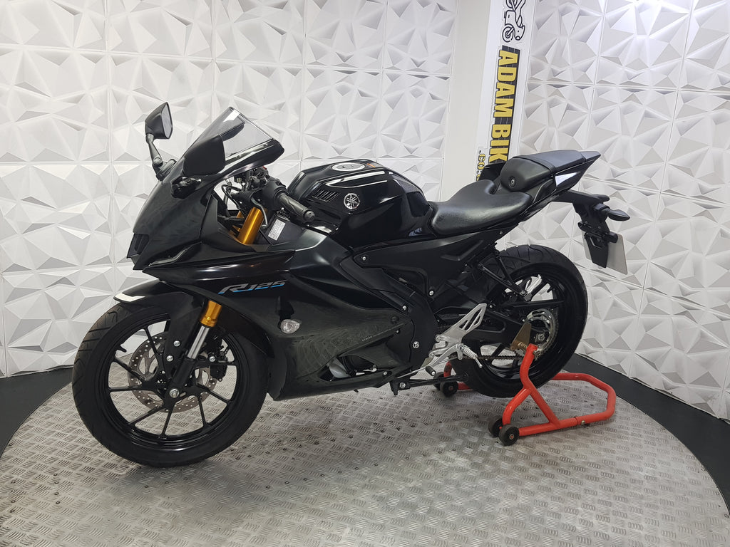 2025 YAMAHA YZF R125 ABS