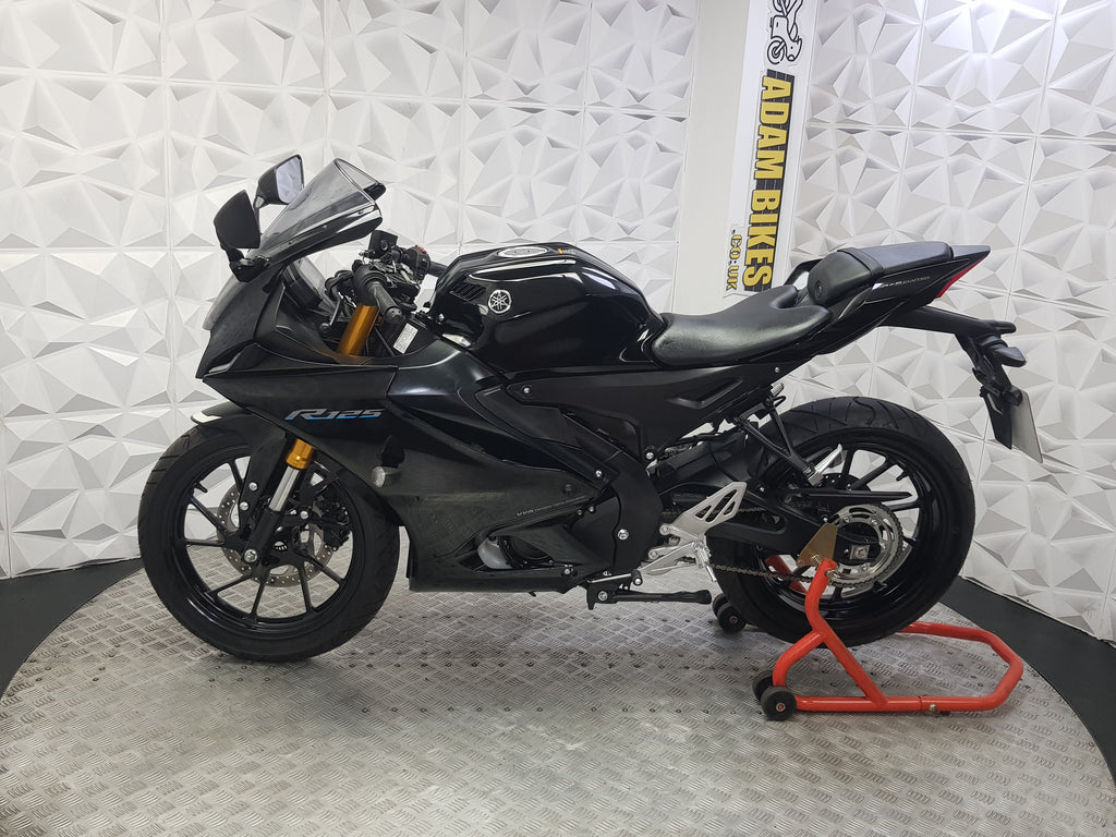 2025 YAMAHA YZF R125 ABS