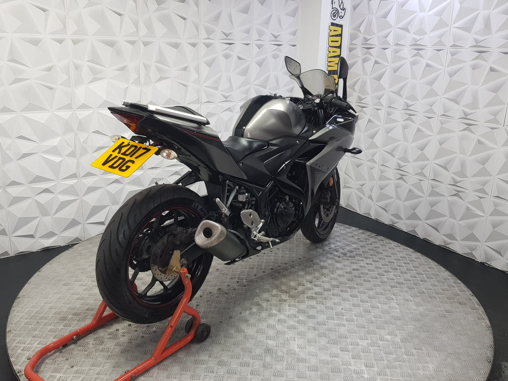 2017 YAMAHA R3 ABS