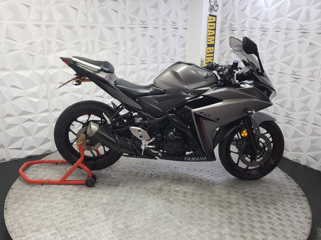 2017 YAMAHA R3 ABS