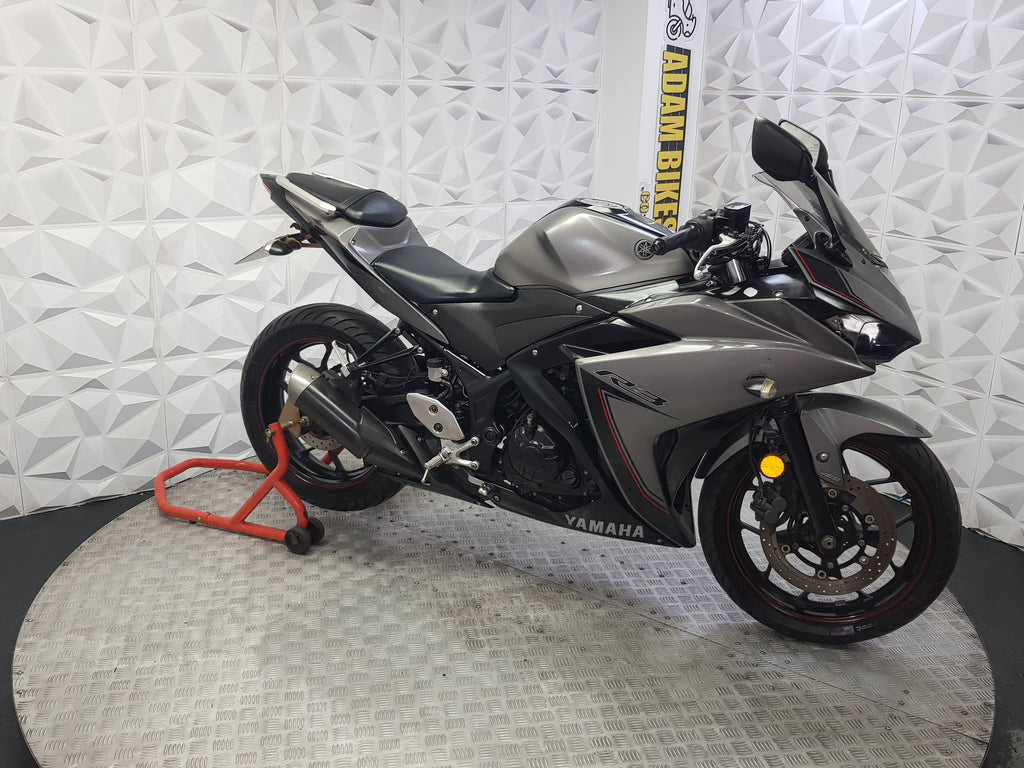 2017 YAMAHA R3 ABS