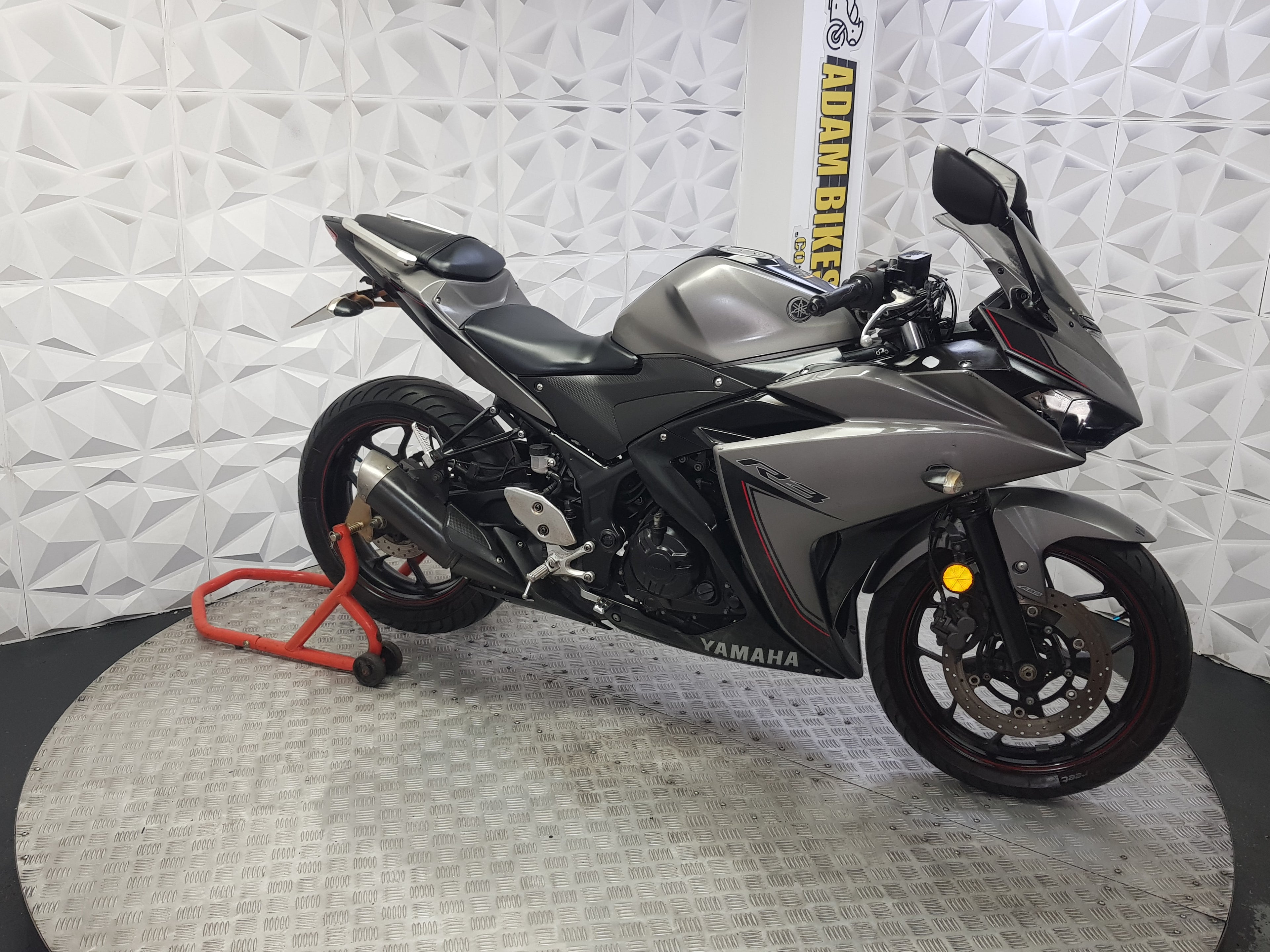 2017 YAMAHA R3 ABS