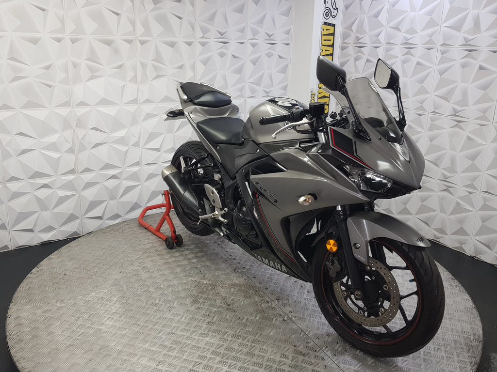2017 YAMAHA R3 ABS