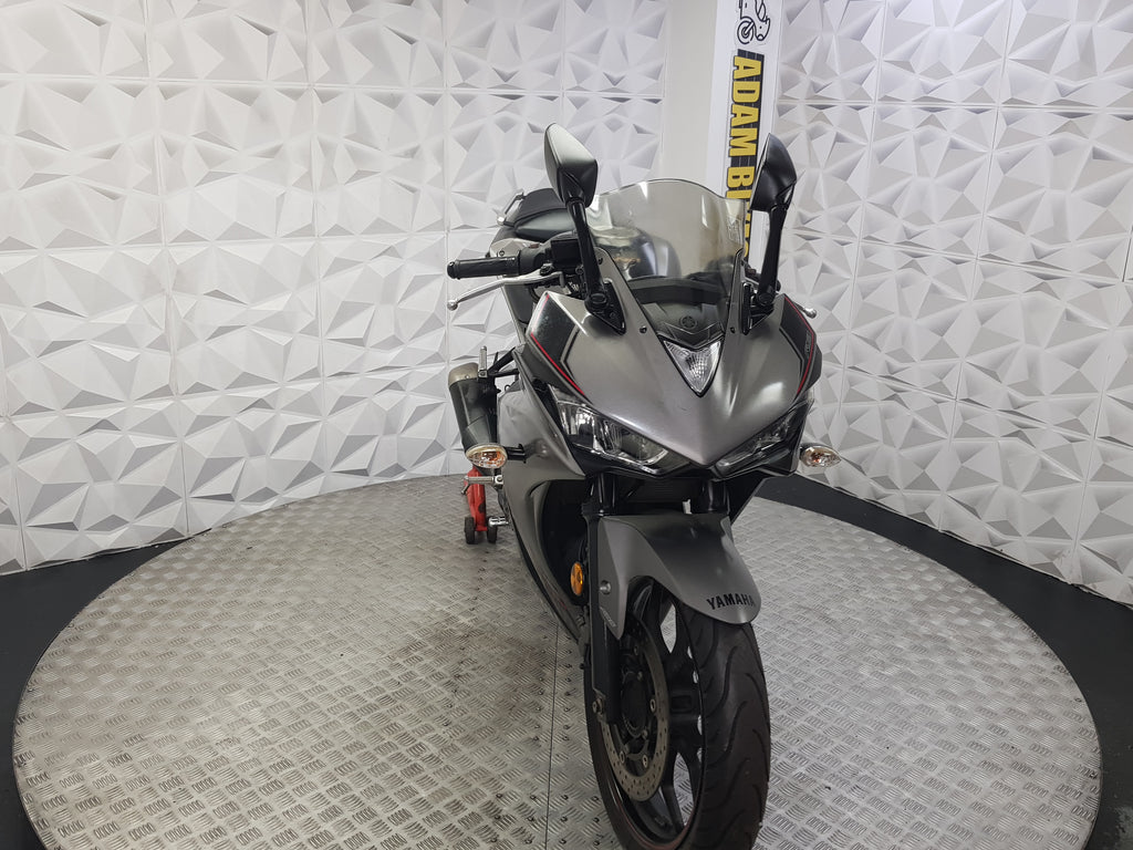 2017 YAMAHA R3 ABS