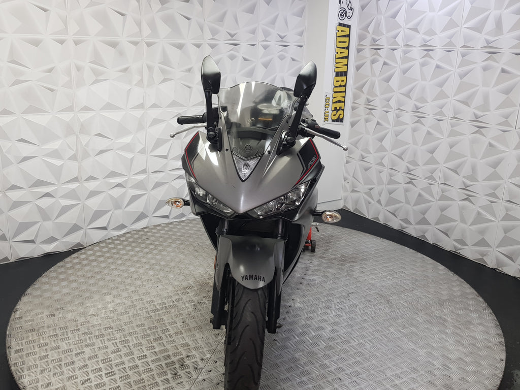 2017 YAMAHA R3 ABS