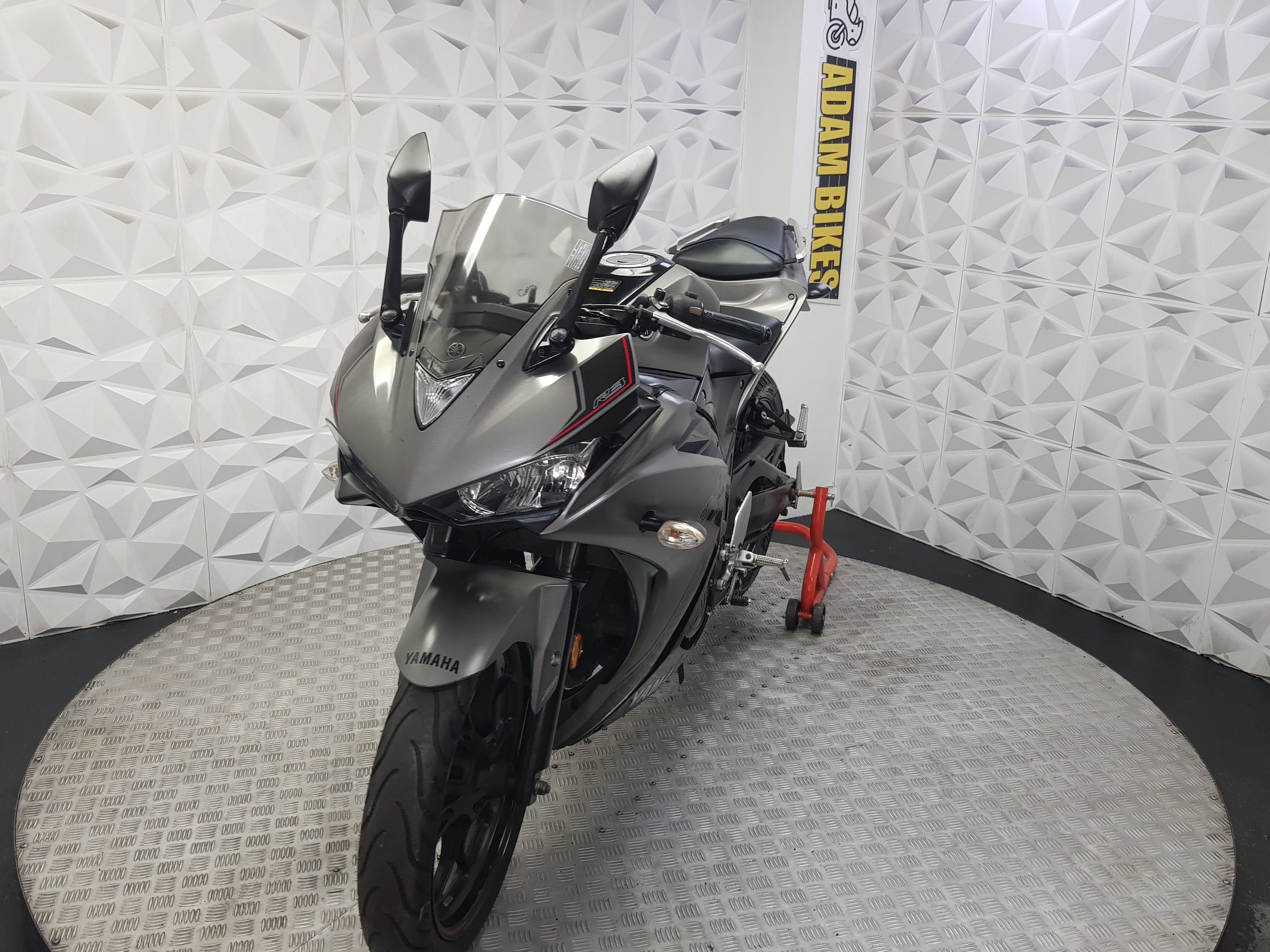 2017 YAMAHA R3 ABS
