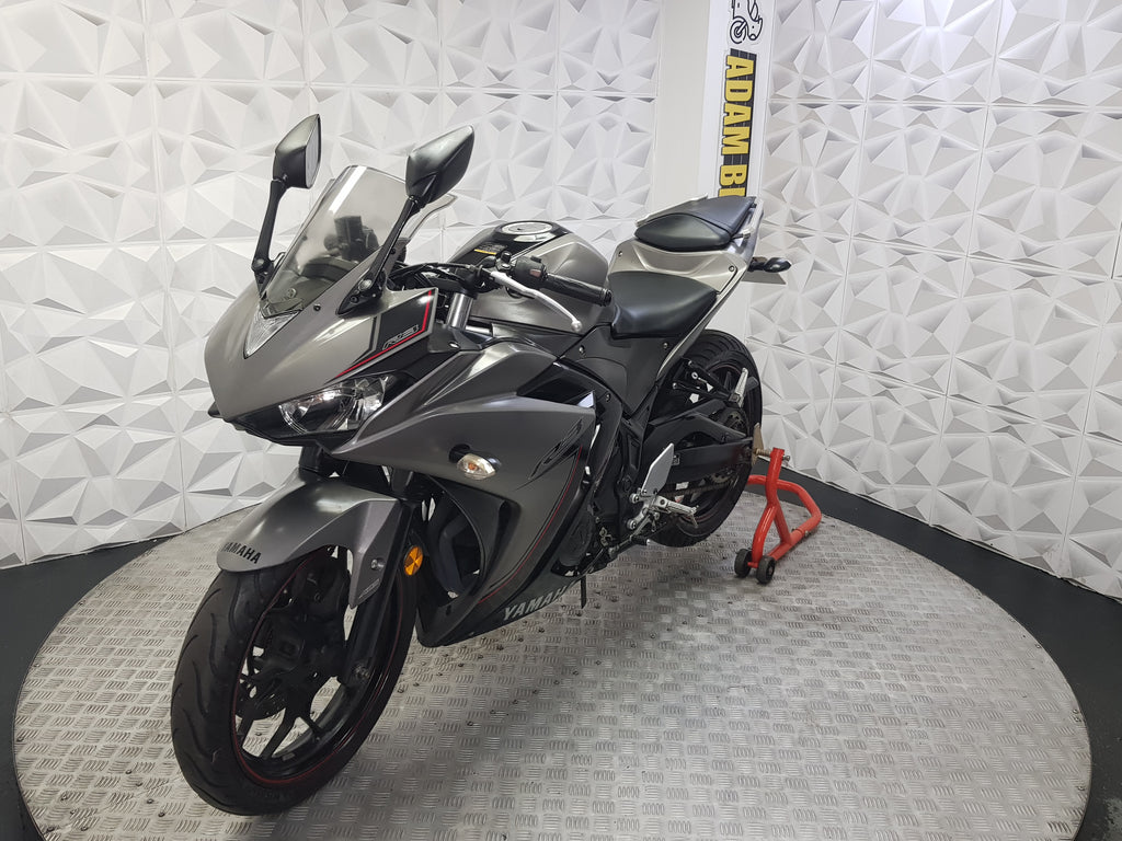 2017 YAMAHA R3 ABS