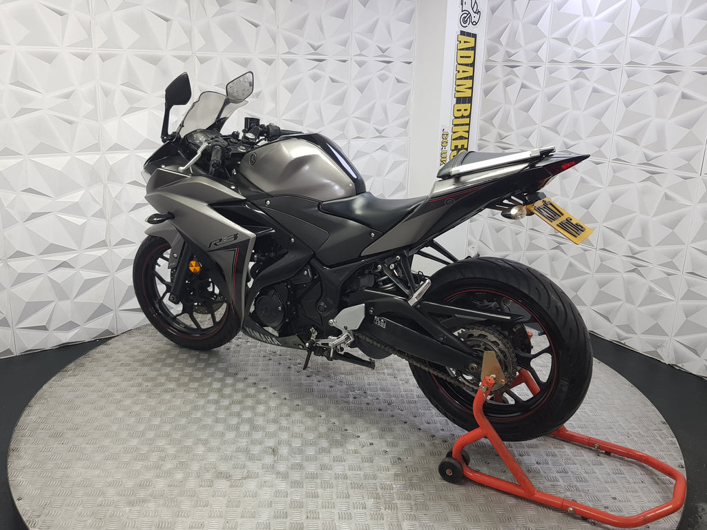 2017 YAMAHA R3 ABS