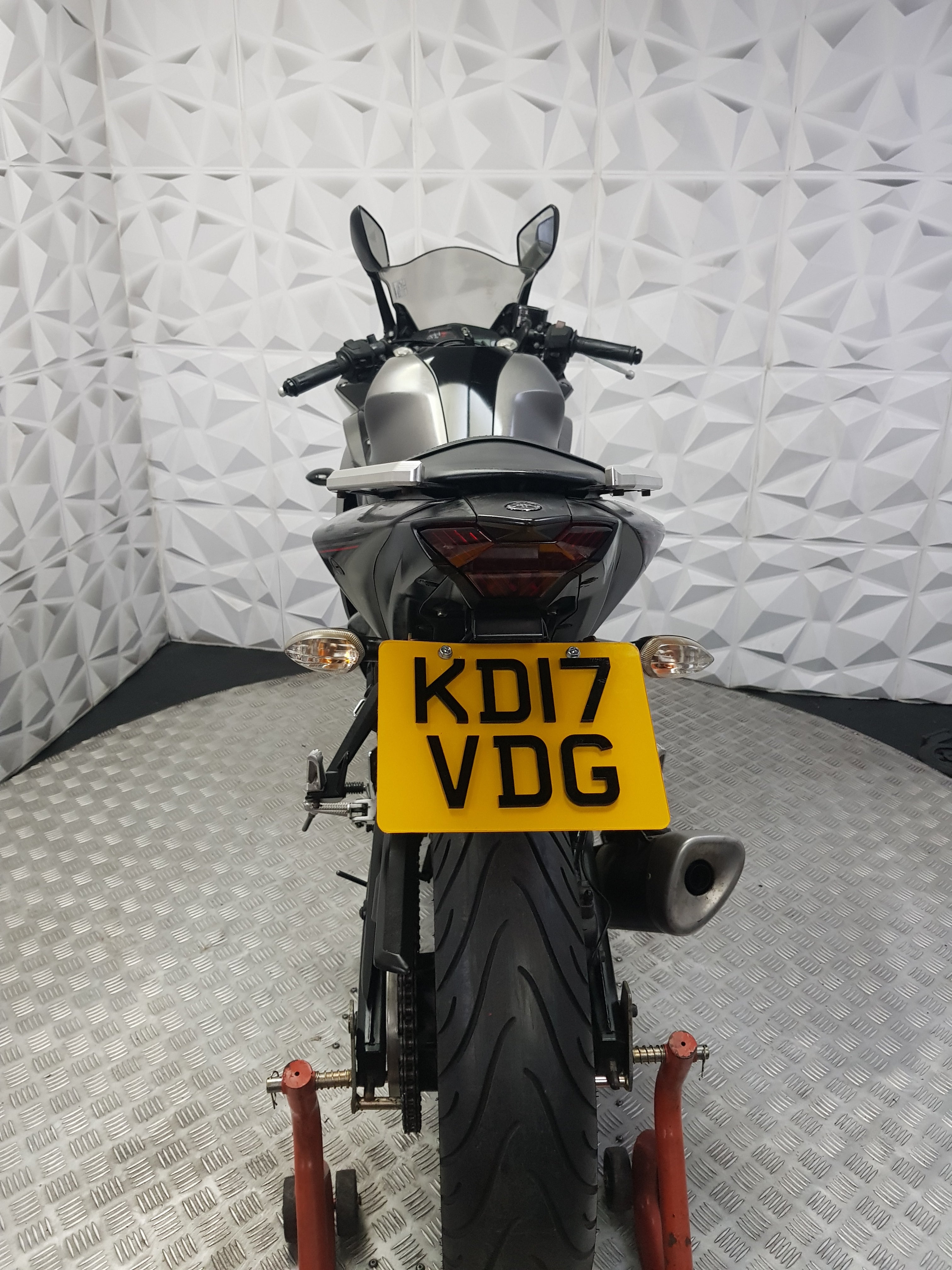 2017 YAMAHA R3 ABS