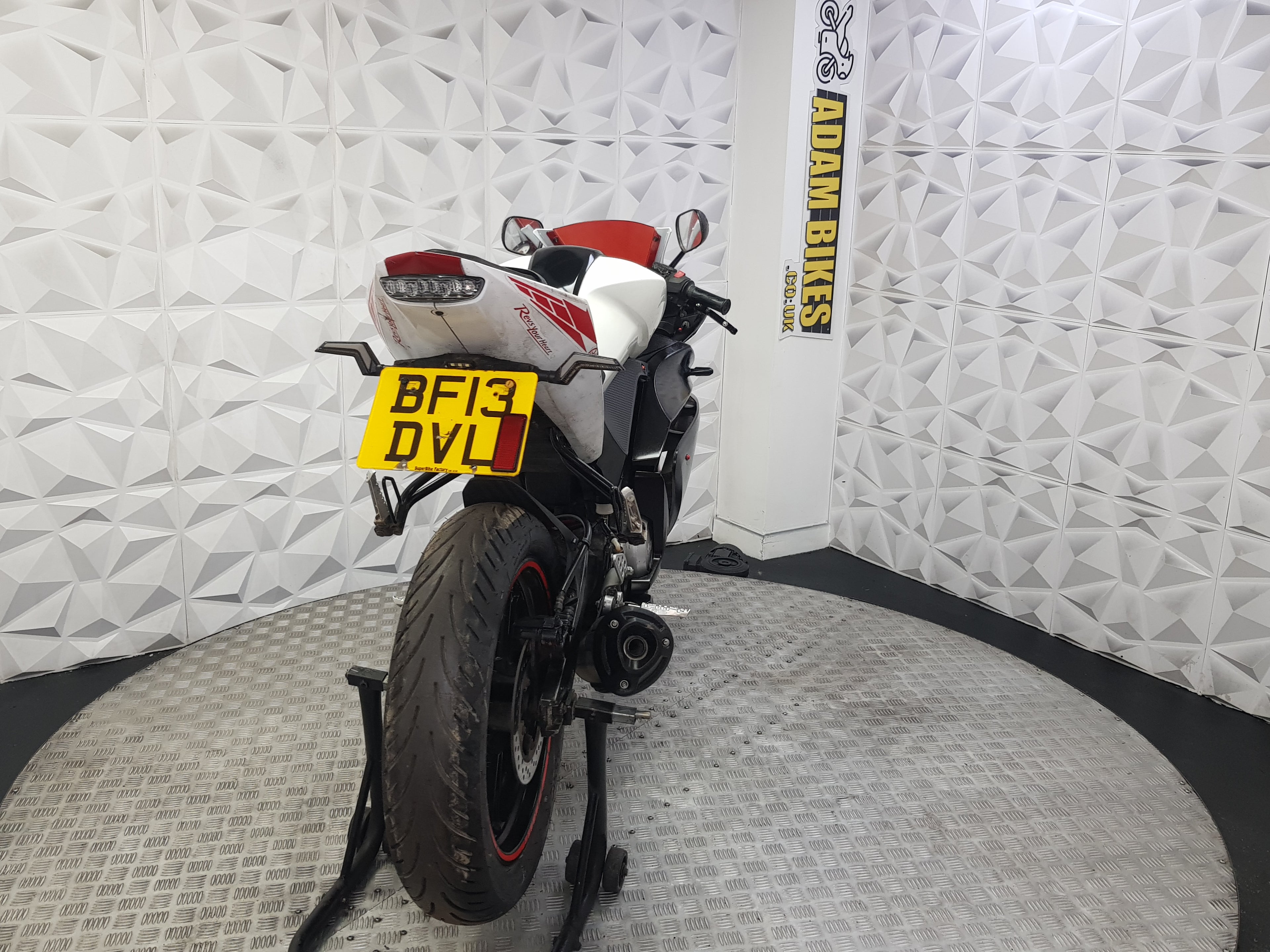 2013 YAMAHA YZF R125