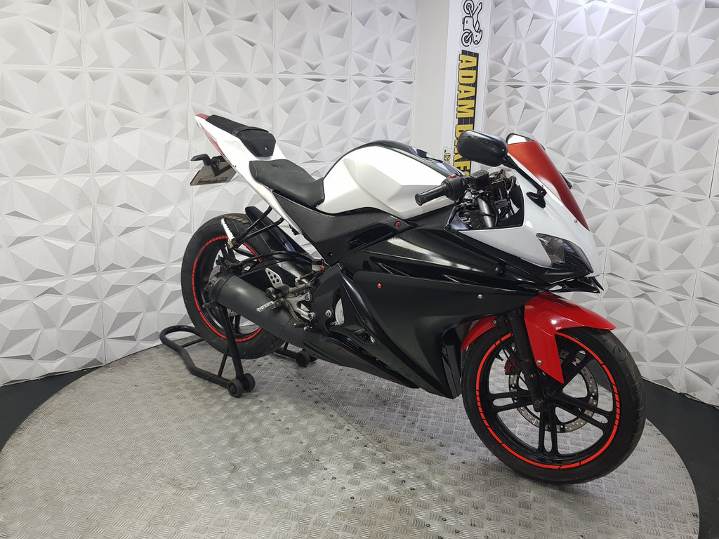 2013 YAMAHA YZF R125