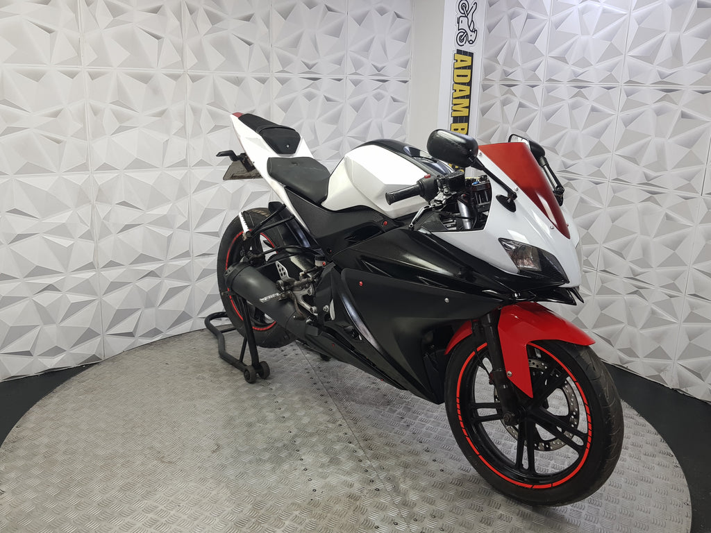 2013 YAMAHA YZF R125