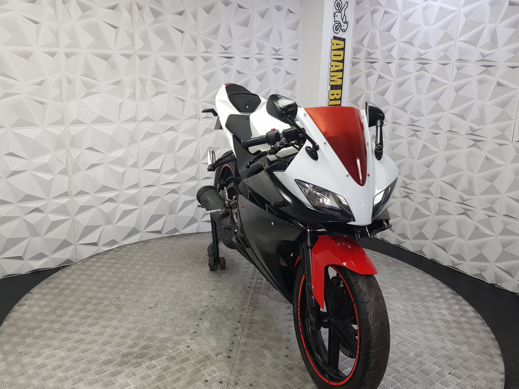 2013 YAMAHA YZF R125