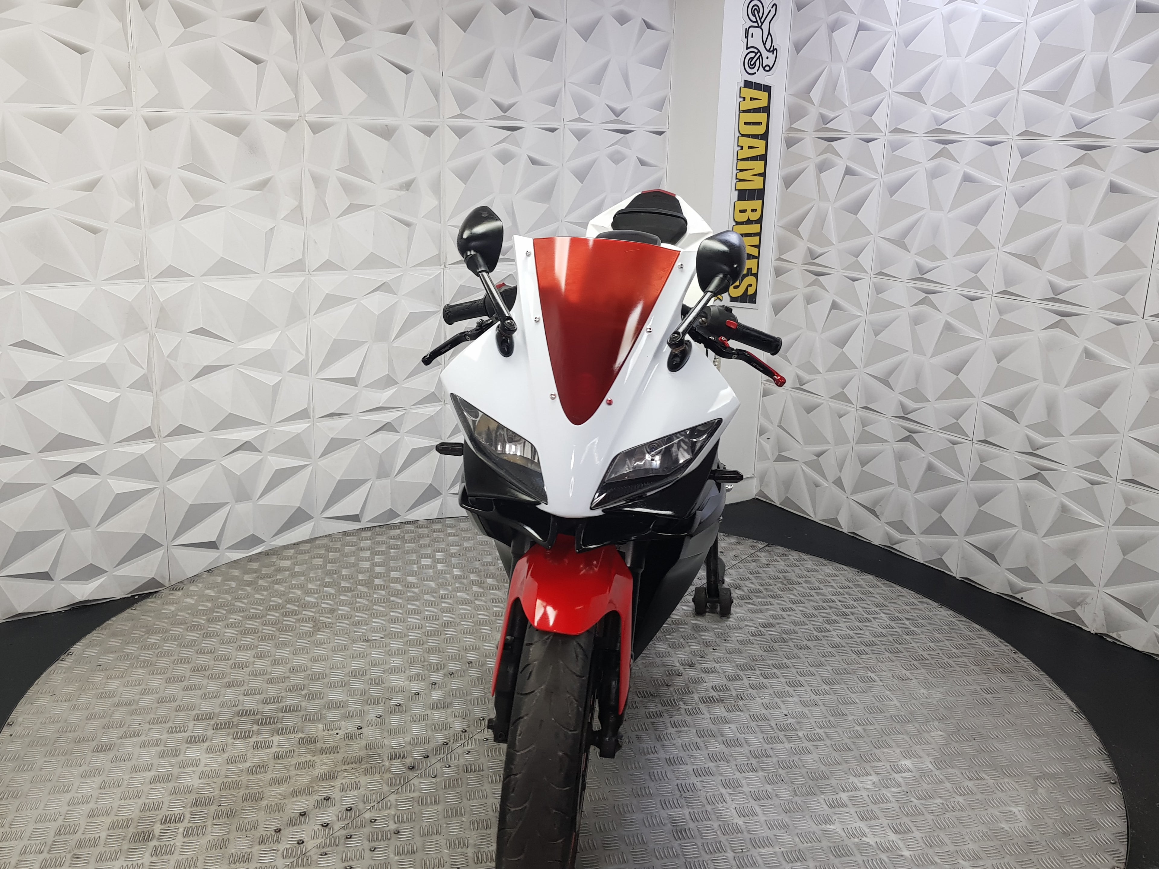 2013 YAMAHA YZF R125