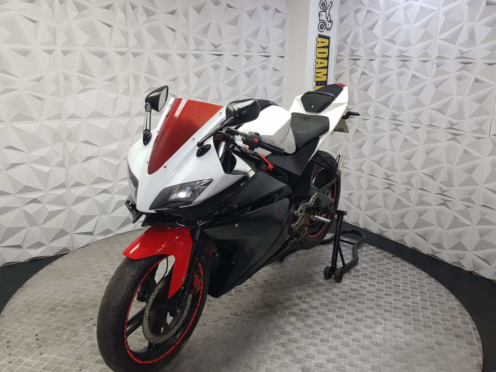 2013 YAMAHA YZF R125