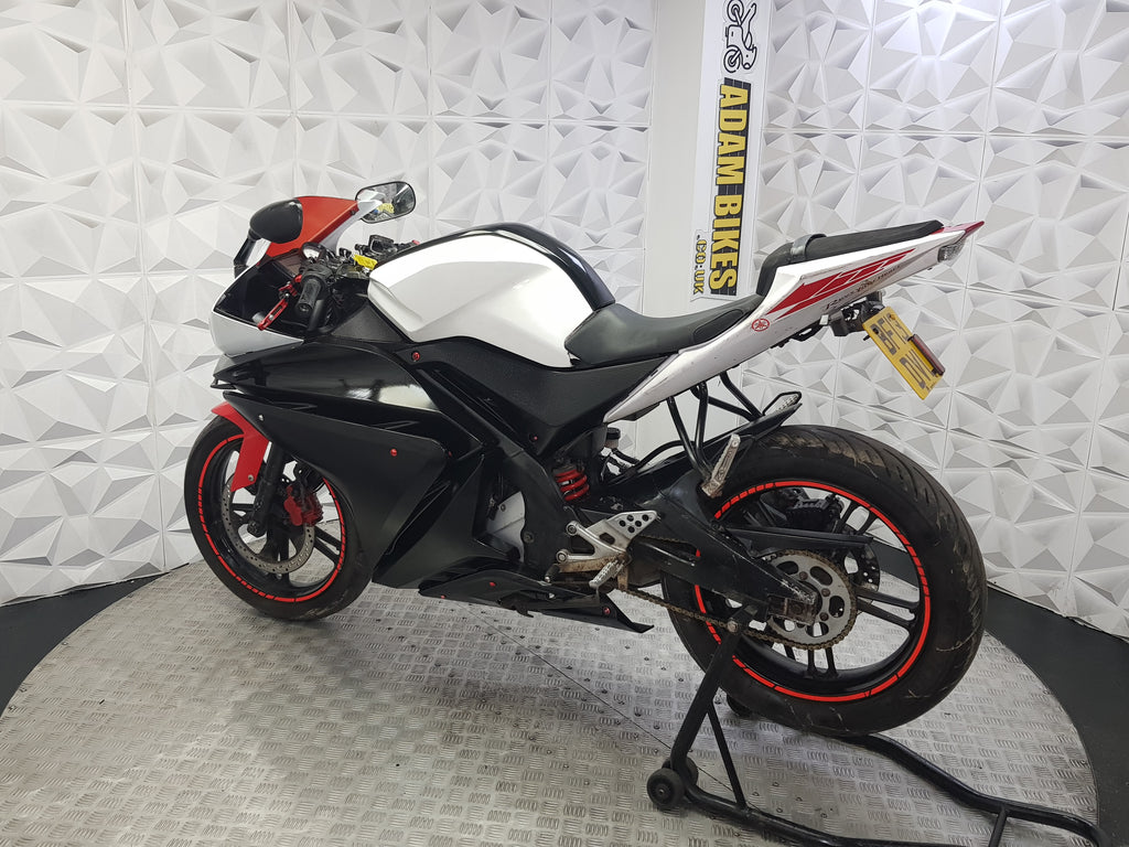 2013 YAMAHA YZF R125