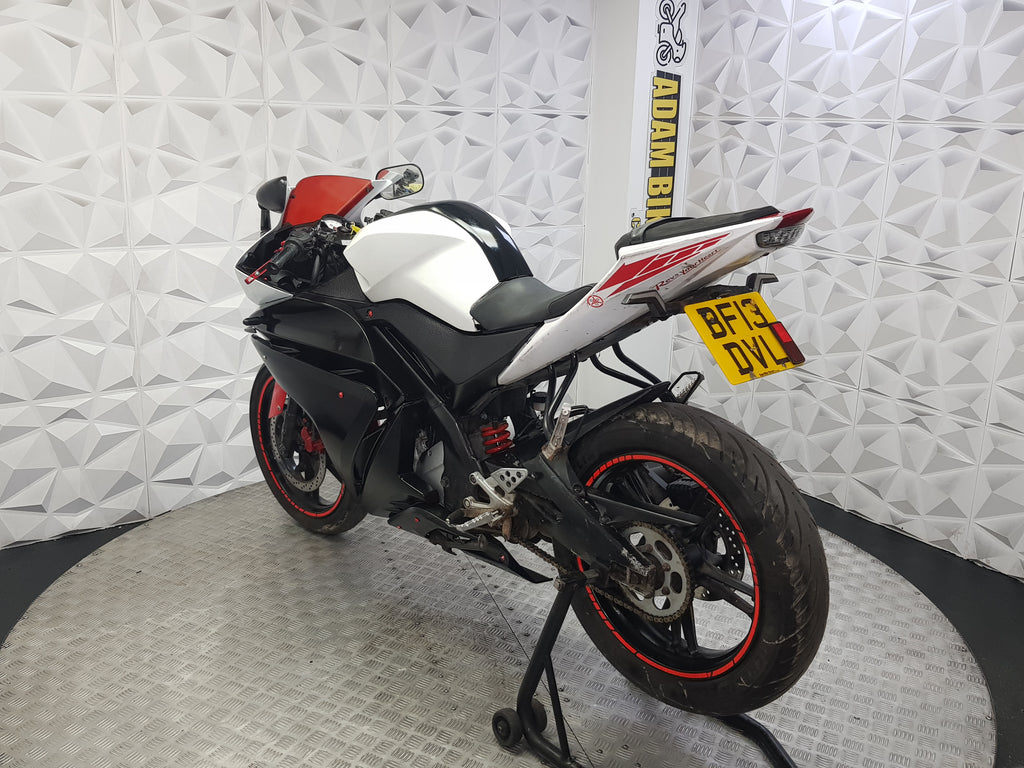 2013 YAMAHA YZF R125