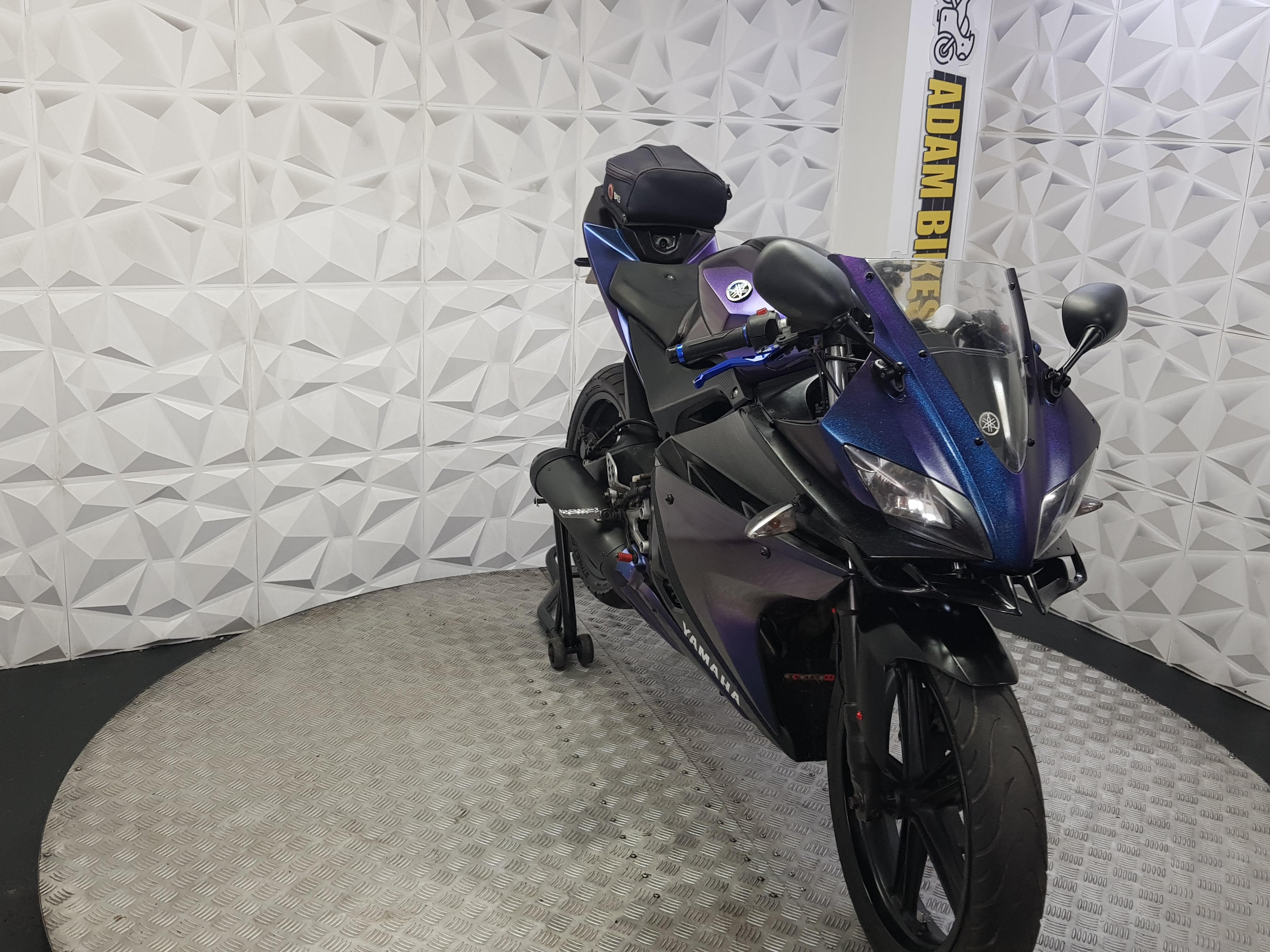 2011 YAMAHA YZFR125