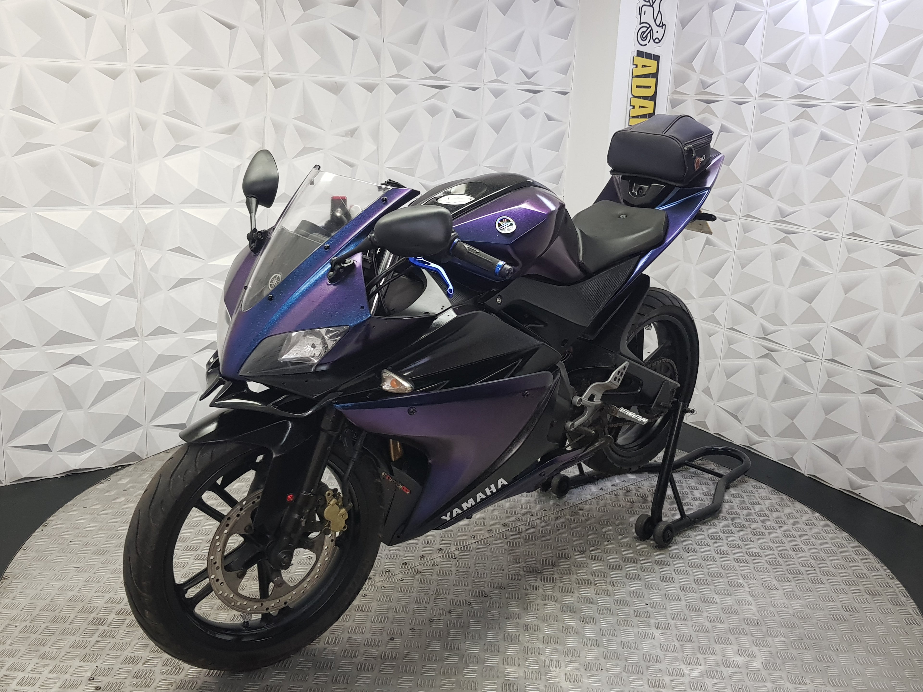2011 YAMAHA YZFR125