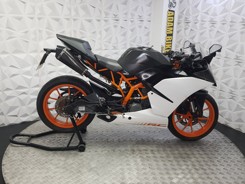 2016 KTM RC 125 16