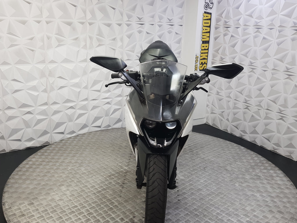 2016 KTM RC 125 16