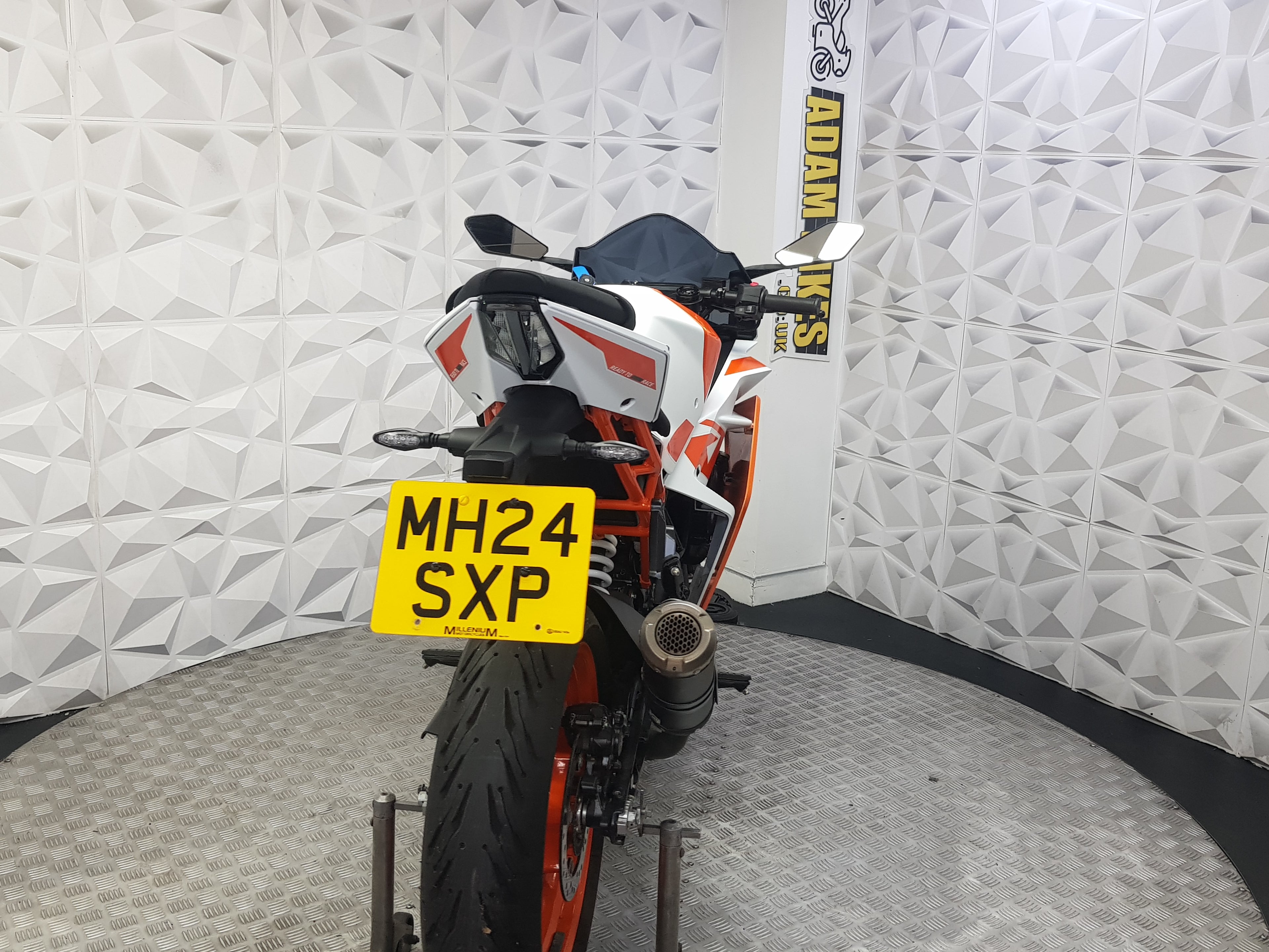 2024 KTM RC125