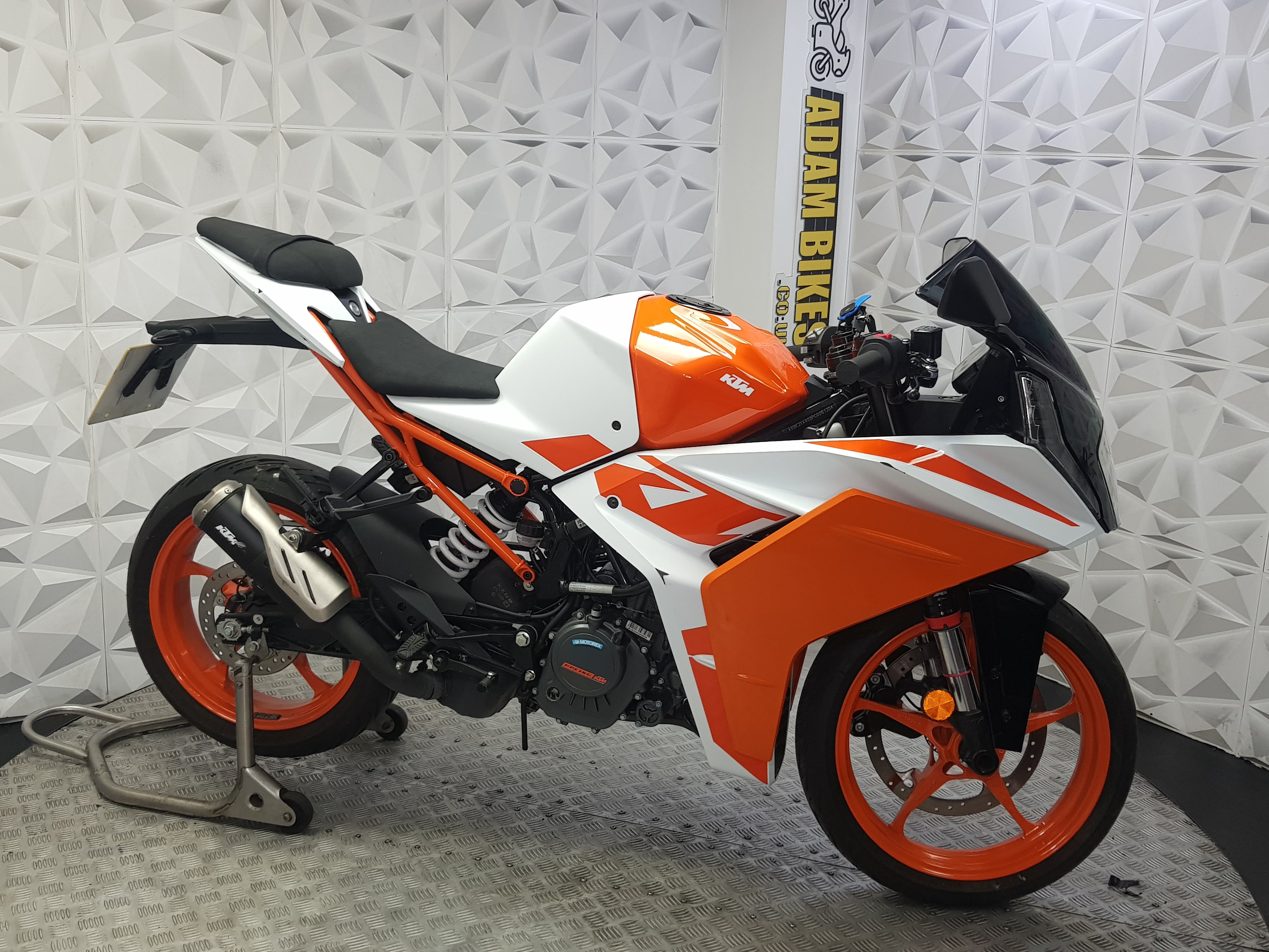 2024 KTM RC125