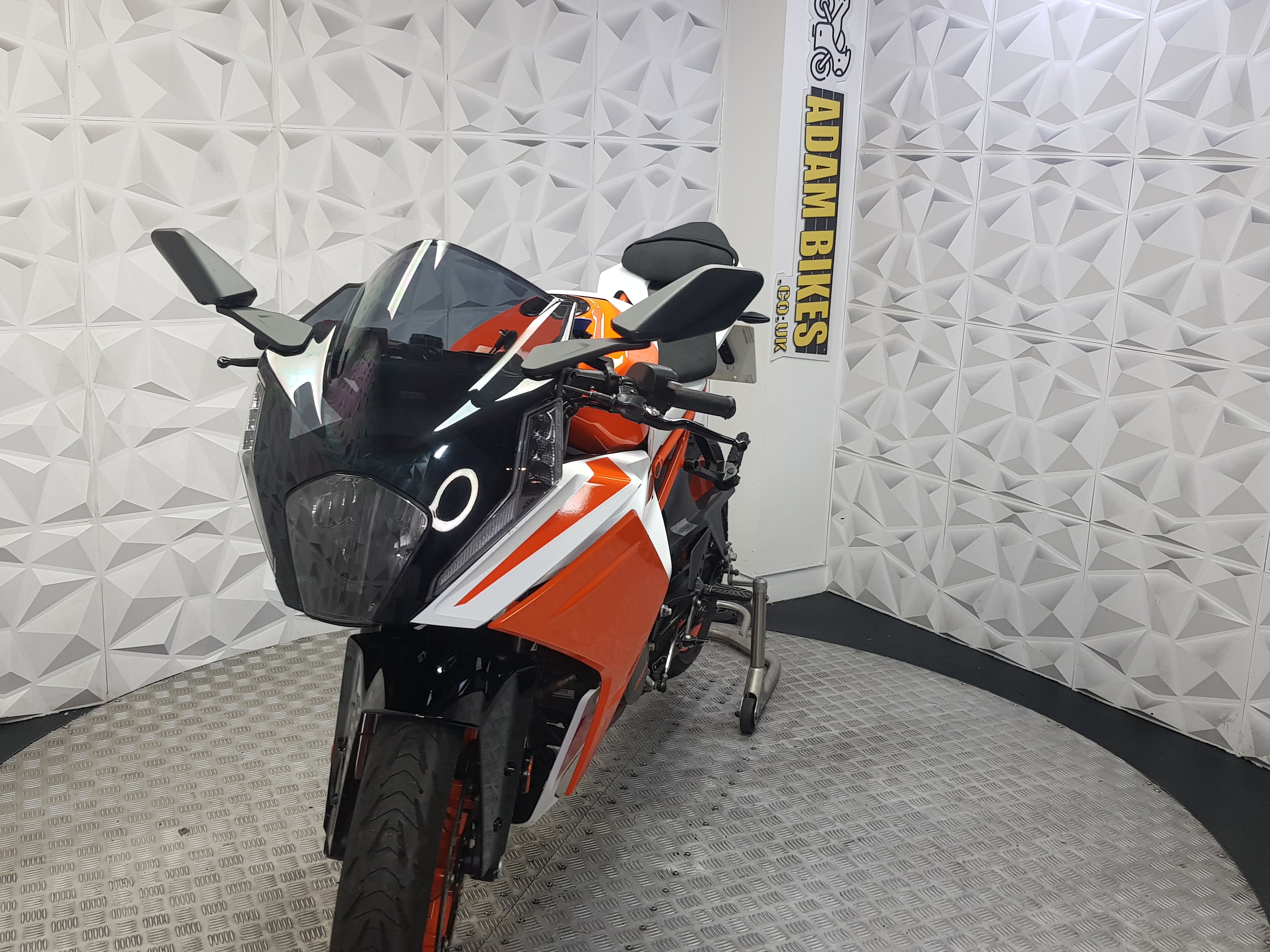 2024 KTM RC125