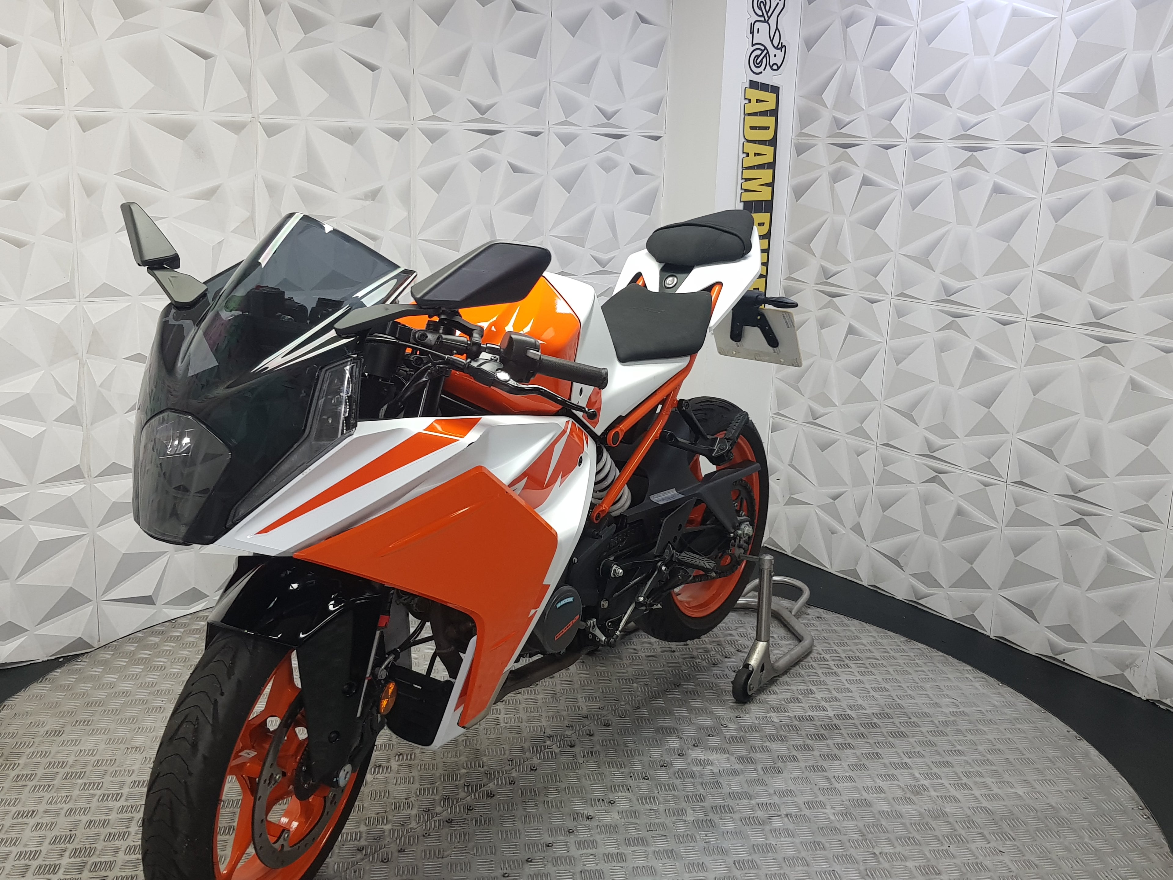 2024 KTM RC125