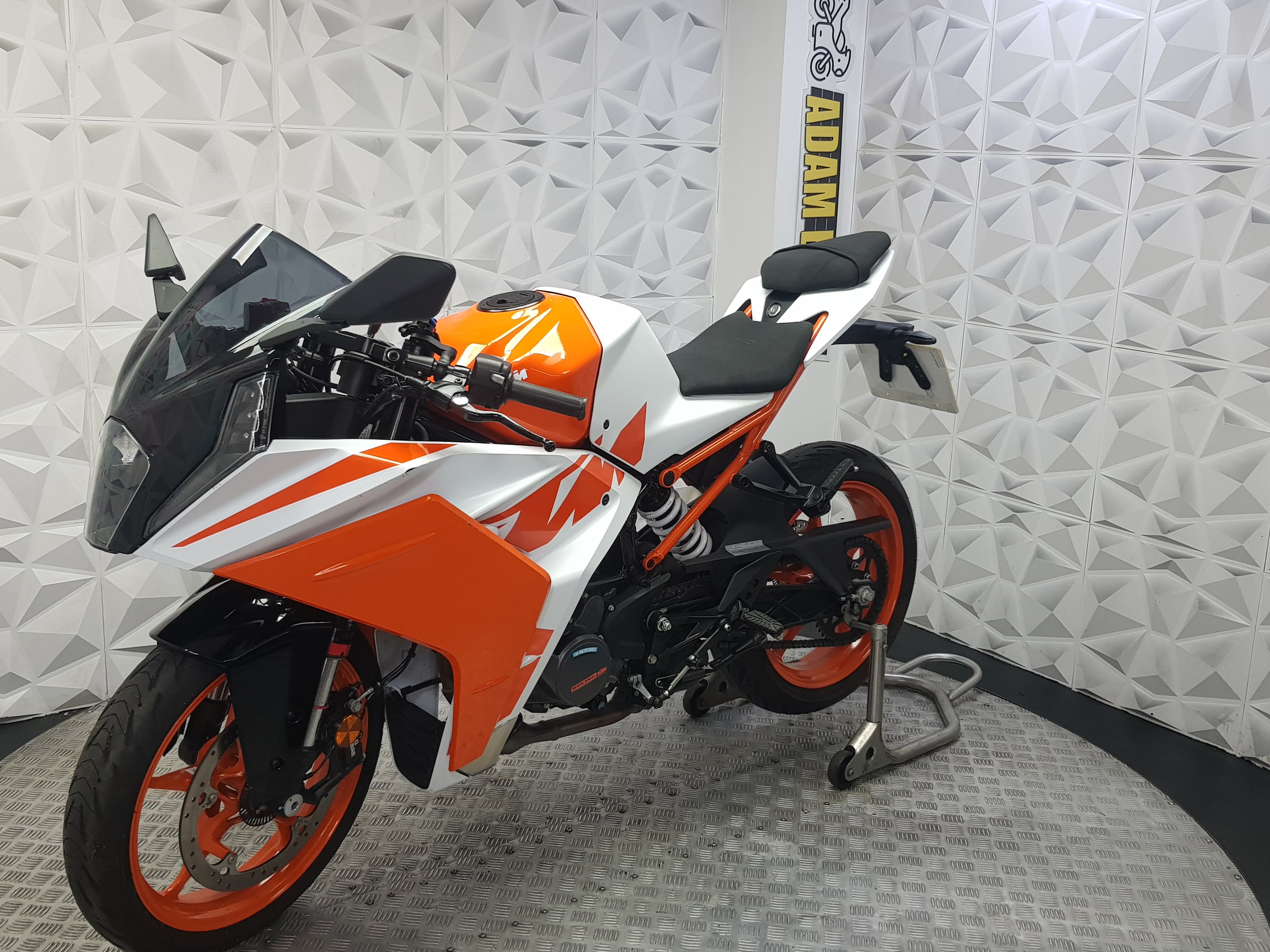 2024 KTM RC125