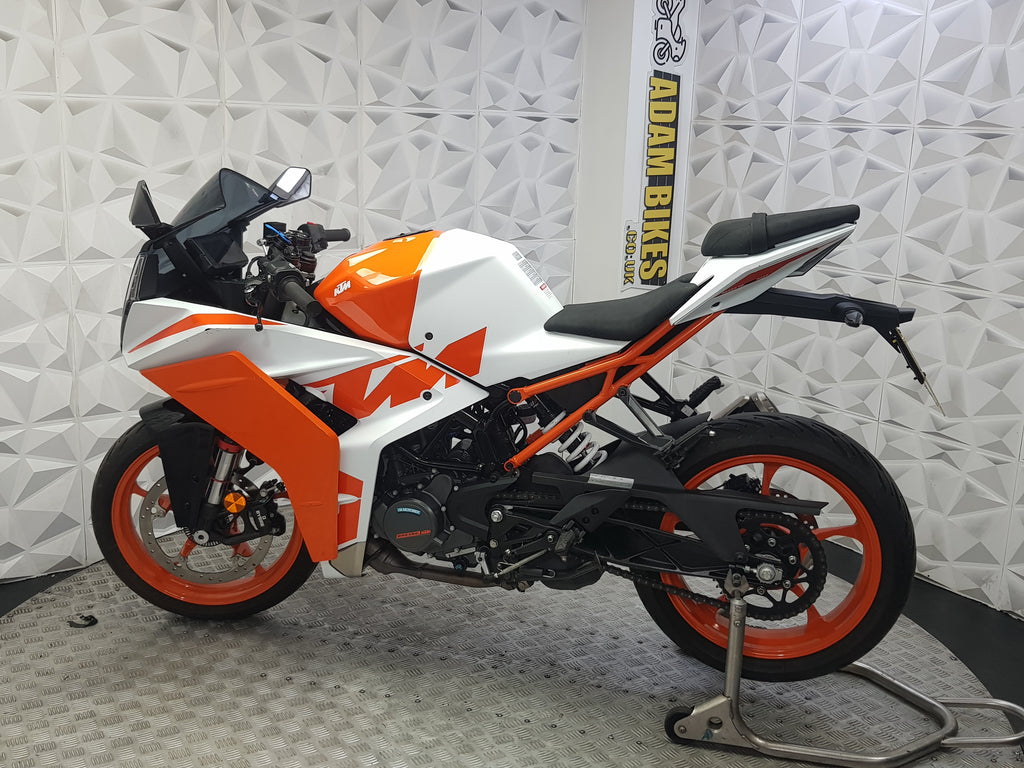 2024 KTM RC125