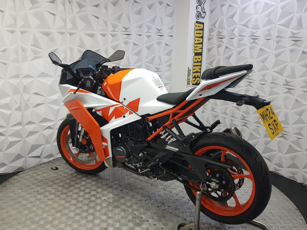 2024 KTM RC125