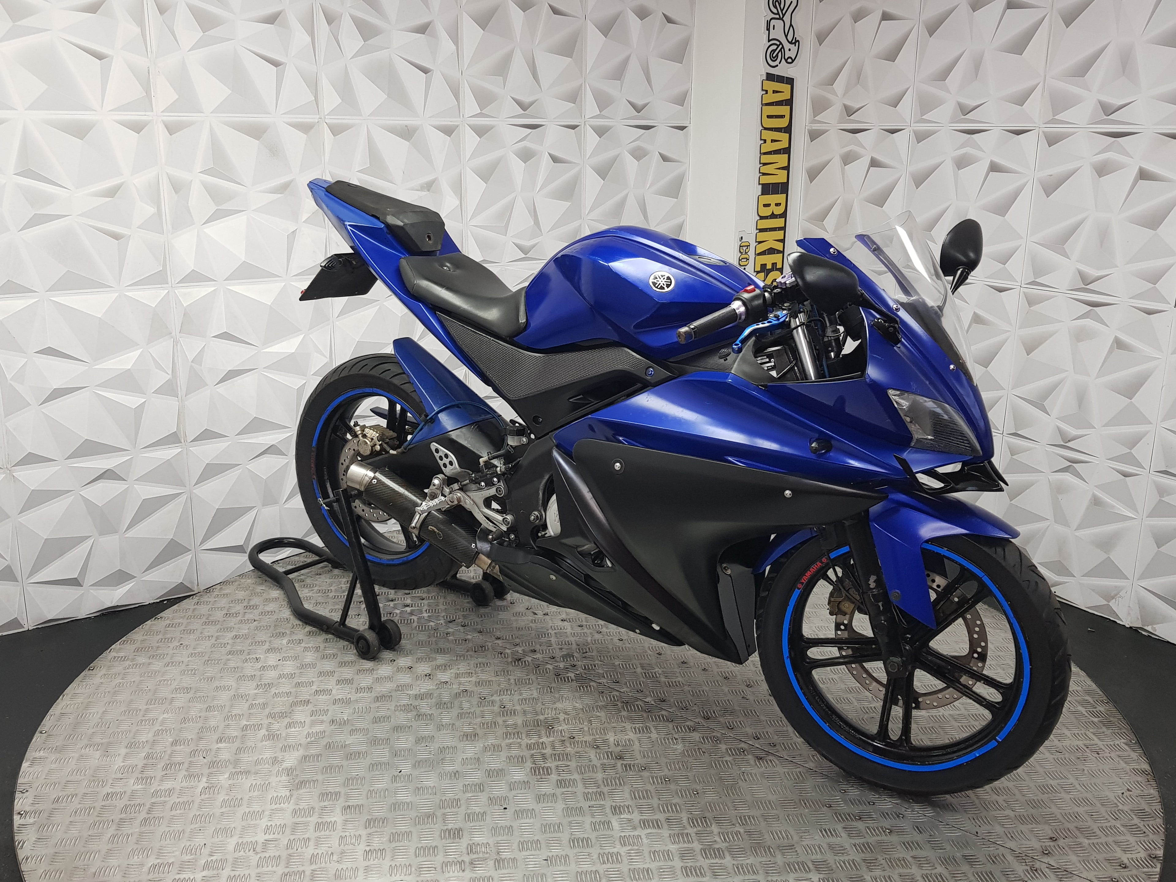 2014 YAMAHA YZF R125