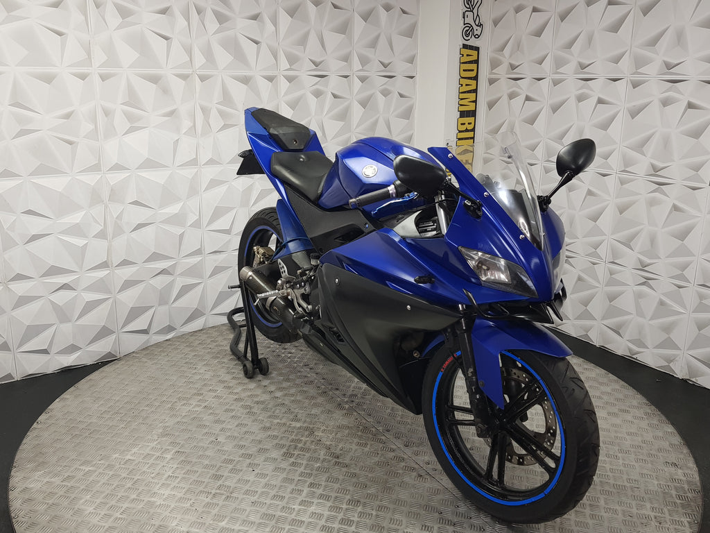 2014 YAMAHA YZF R125